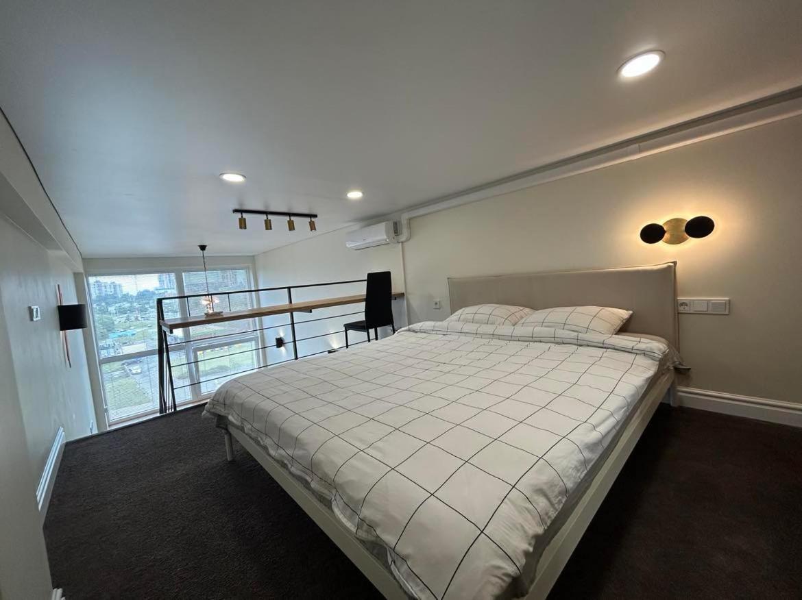 Stylish&Cozy Loft Zuvedra Near City Center Vilnius Bagian luar foto